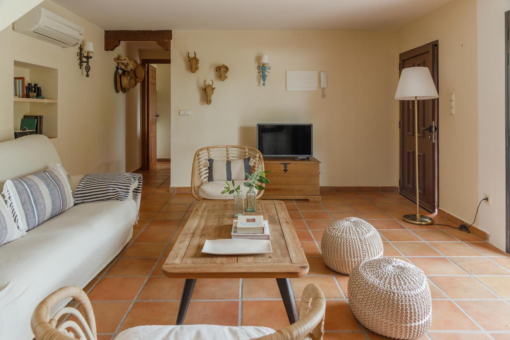 Casa Rural En Candeleda Con Piscina Y Un Maravilloso Jardin Exterior photo