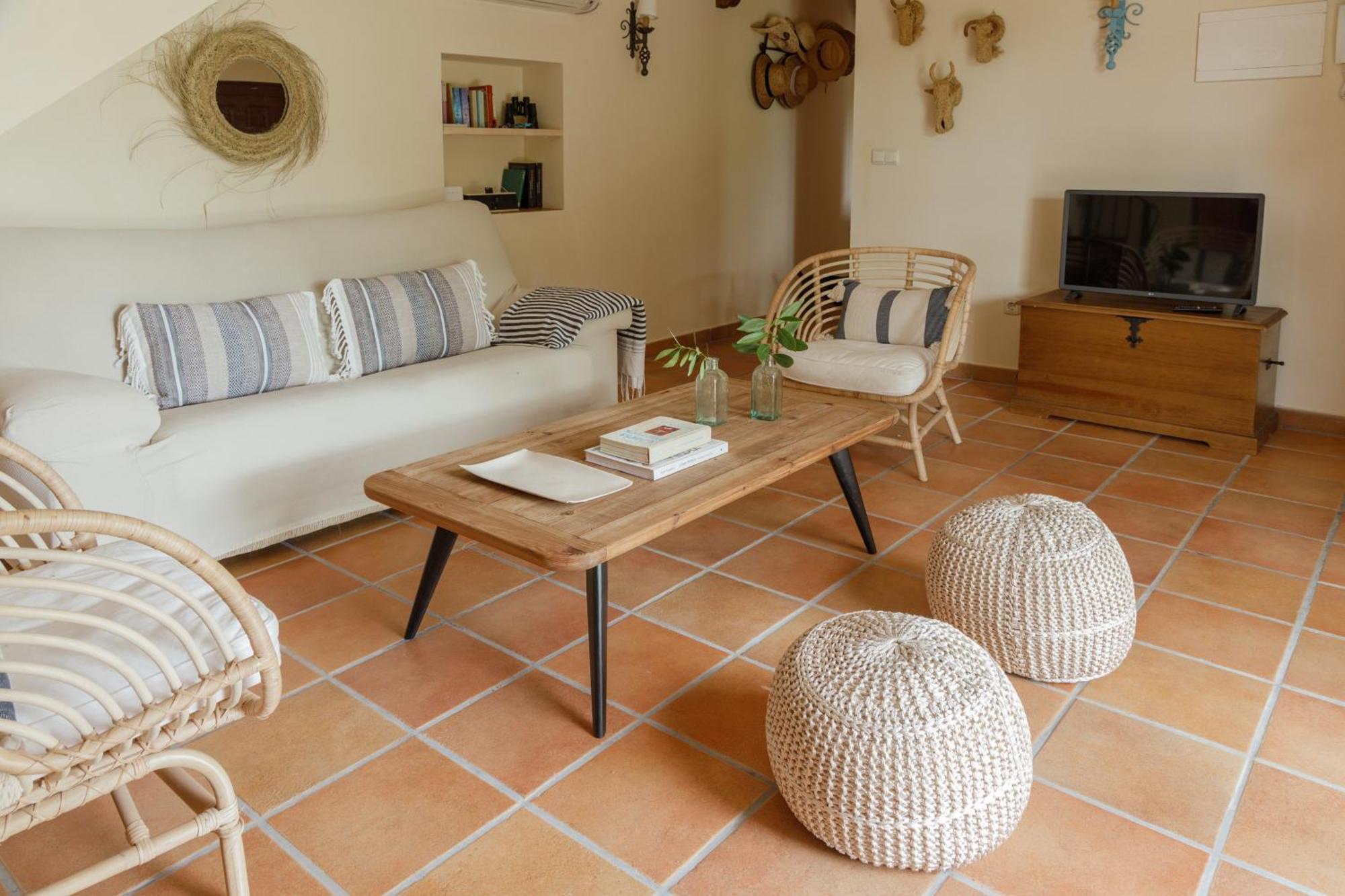 Casa Rural En Candeleda Con Piscina Y Un Maravilloso Jardin Exterior photo